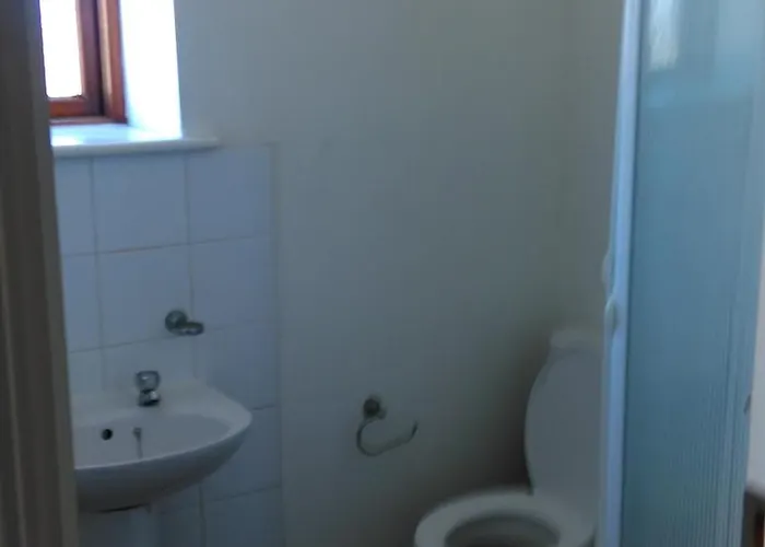 2 Bedroom, 2 Bathroom *