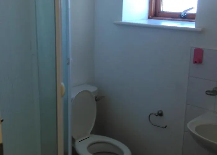 2 Bedroom, 2 Bathroom Lägenhet *